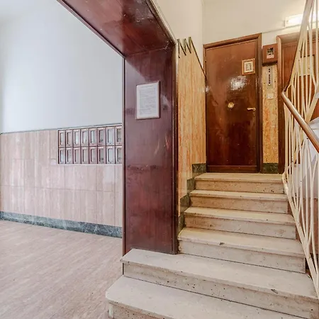 Guesthost - Bright Apartment Rapallo