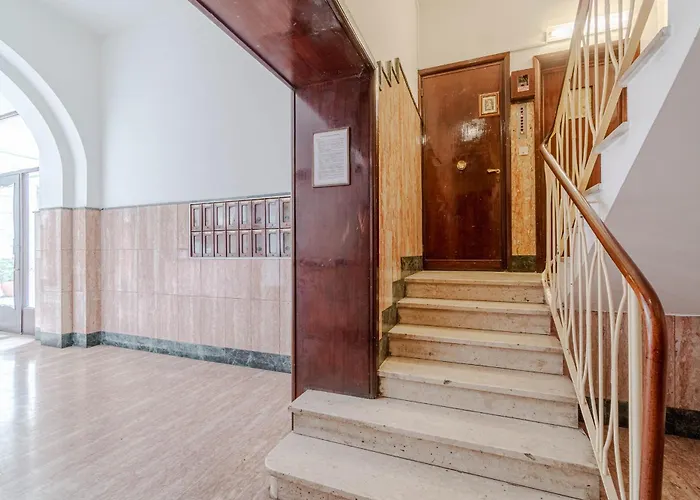 Guesthost - Bright Apartamento Rapallo